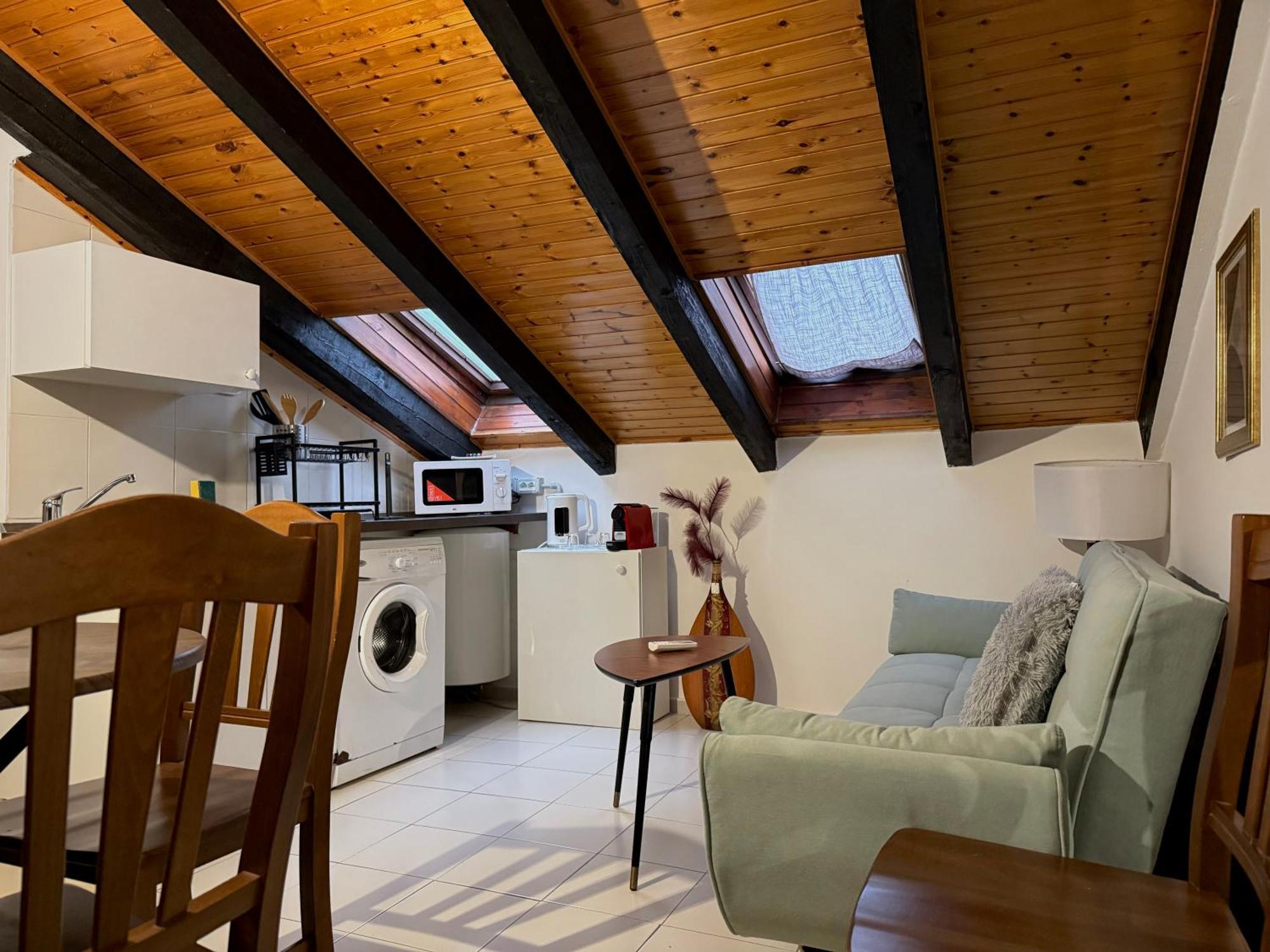 Апартаменты Hosting Dreams Attics - Duomo Милан Экстерьер фото