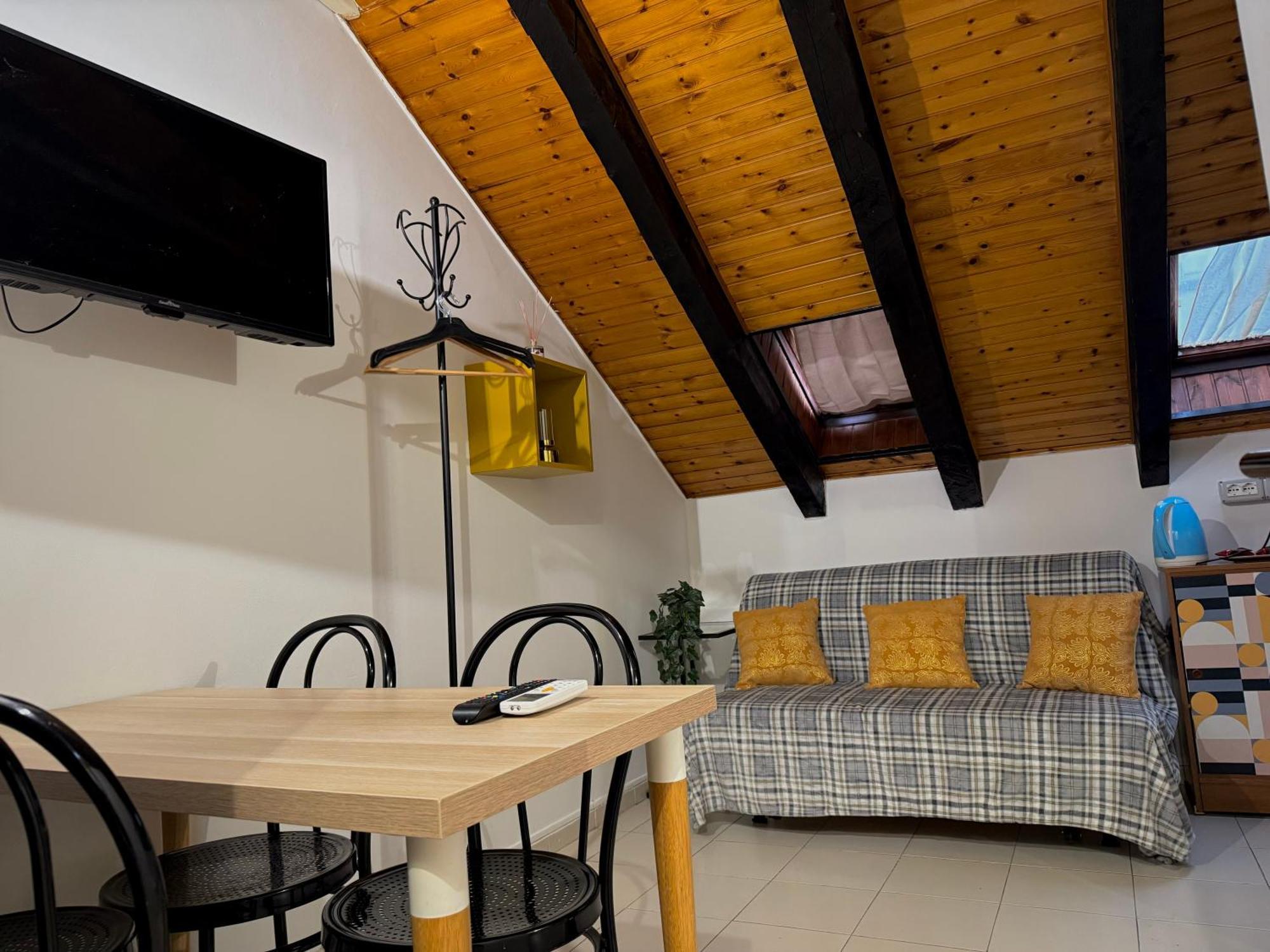 Апартаменты Hosting Dreams Attics - Duomo Милан Экстерьер фото