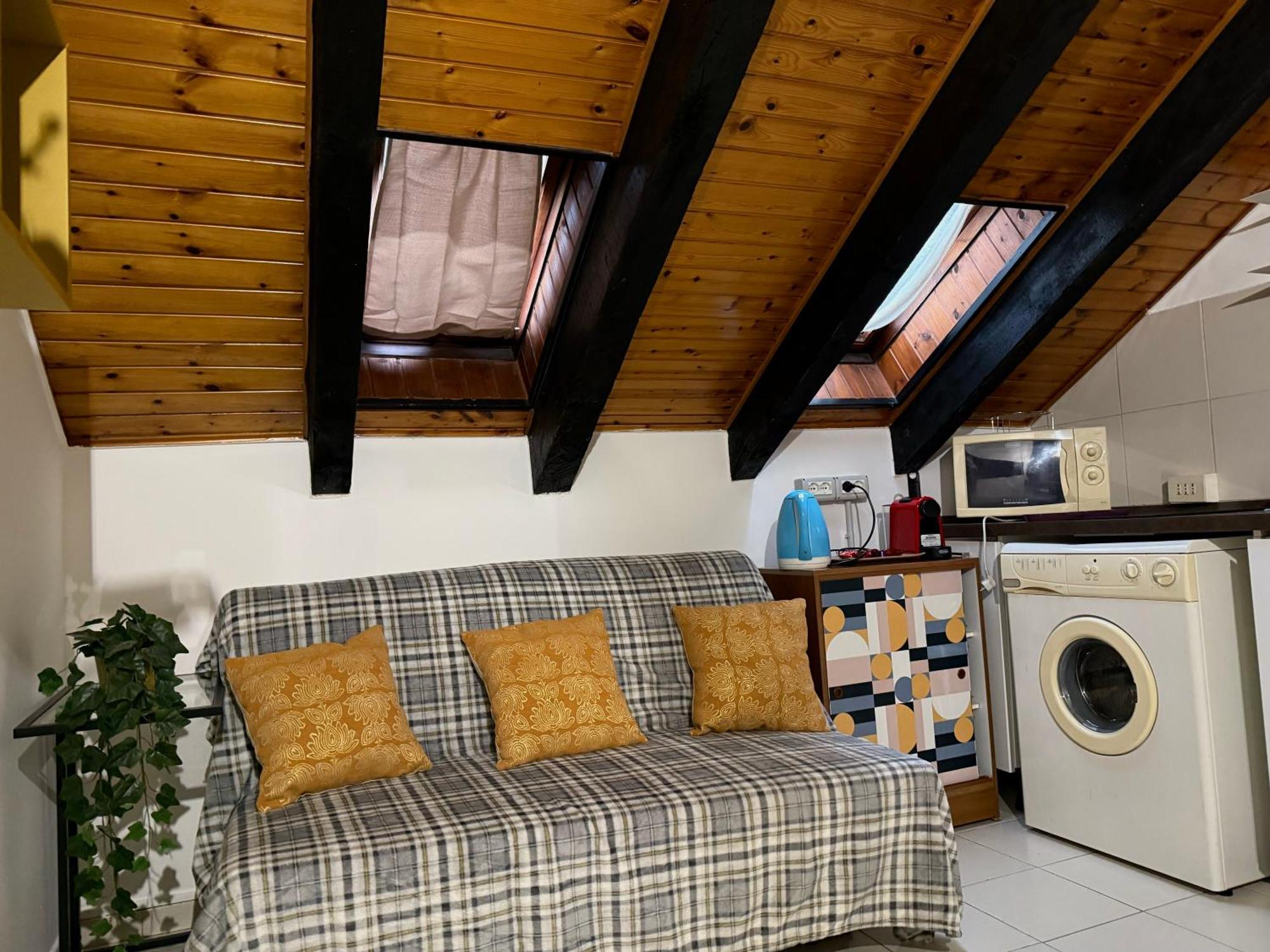 Апартаменты Hosting Dreams Attics - Duomo Милан Экстерьер фото